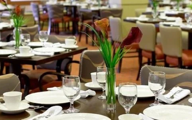University Place Conference Center & Hotel