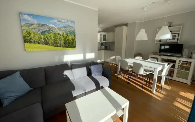 Exclusive Apartment With Scenic View