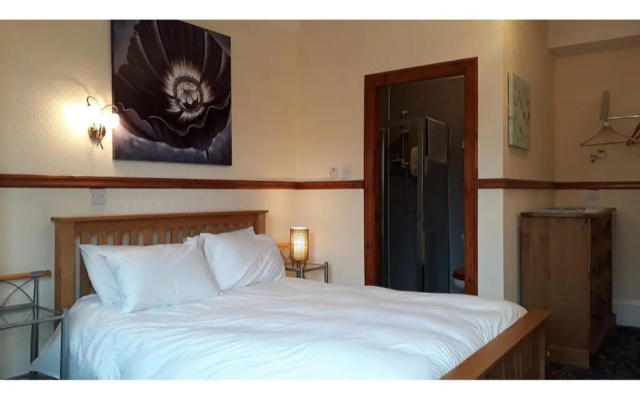 OYO Cedar Villa Guest House