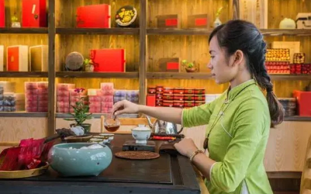 Wuyishan Tea Man's House Hotel (Sangu Resort)