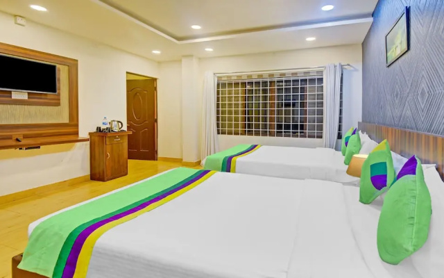 Treebo Igloo Residency Raja Seat