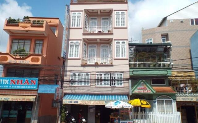 Da Lat Kim Son Hotel Далат вид на фасад
