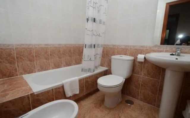 106305 - Apartment in Isla