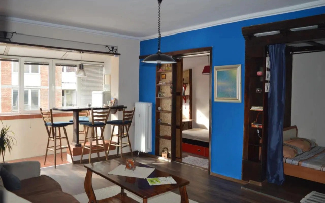 Atelier 9 - Art Mansard Studio