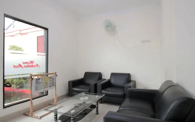 OYO 765 Wisma Andalas Asri Syariah