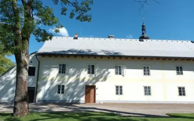 Apartment Zámek Žďár