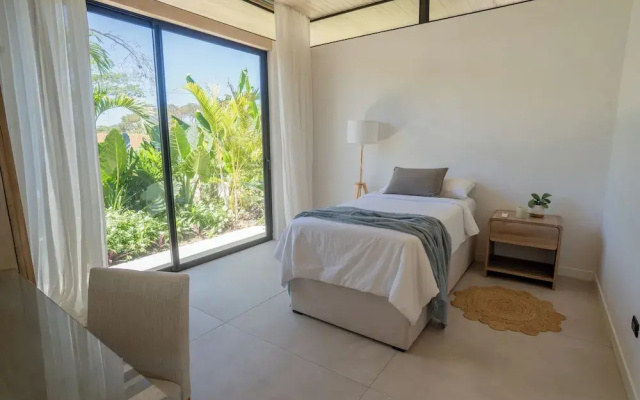 Casita Niaku by Wynwood House