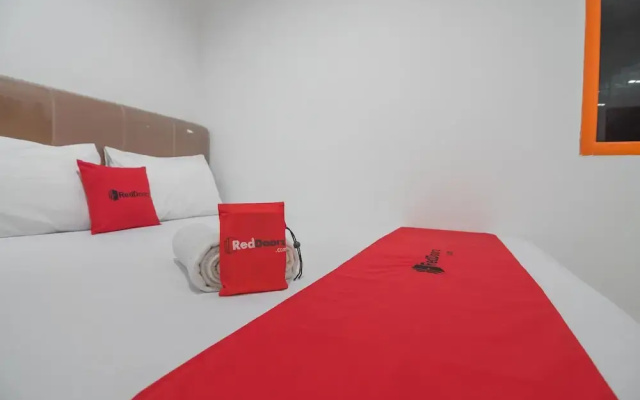 RedDoorz Near Trans Studio Mini Palembang