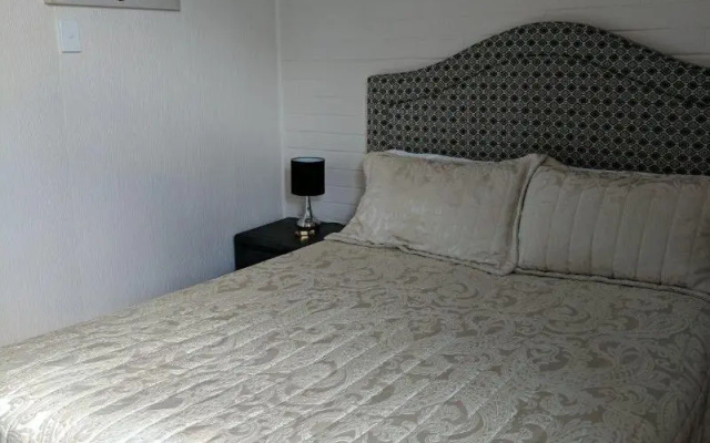 Lake Bolac Motel