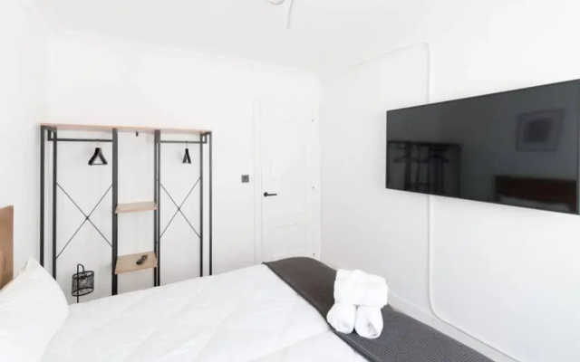 Town Hall Apartment