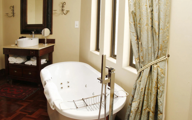 Opikopi Guest House