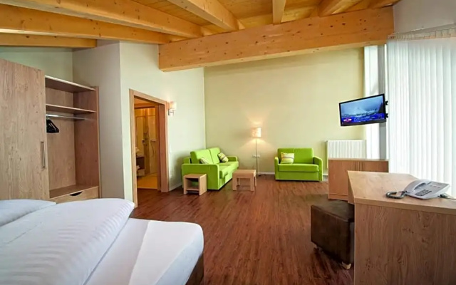 Hotel Alpina