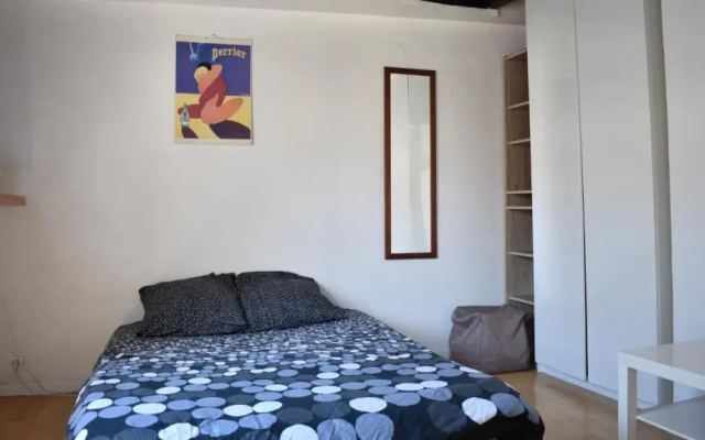 Cosy 25 Sqm Studio in Heart of Paris (Adults Only)