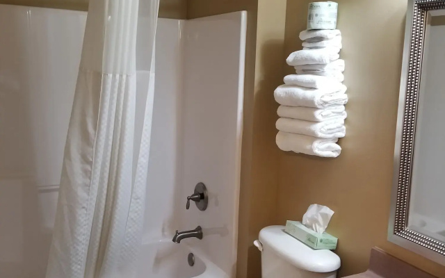 Econo Lodge Jamestown South