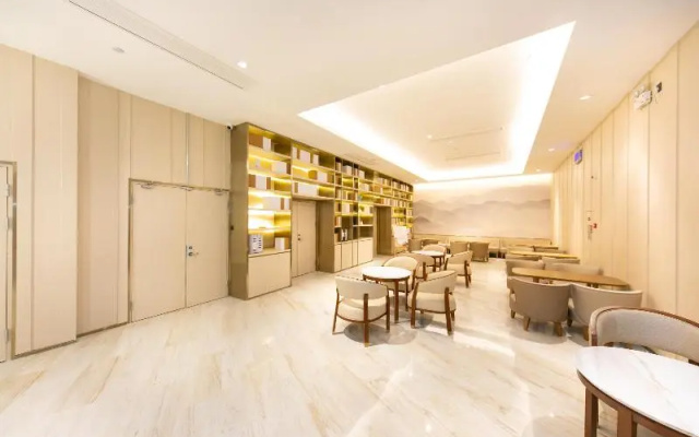 Ji Hotel Nanjing Zhujiang Road Beimen Bridge
