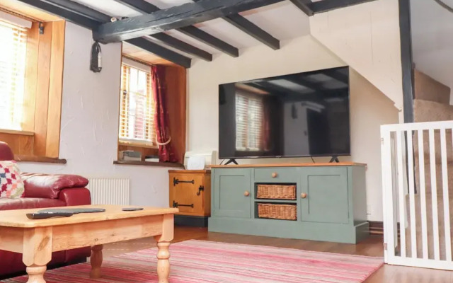 Cholmley Cottage