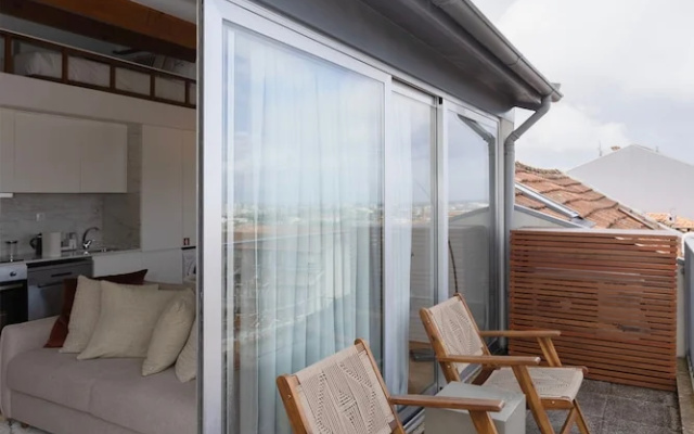 Liiiving in Porto - Mezzanine Delight Apartment