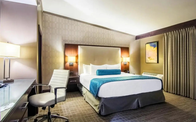 Ramada Springfield Inn And Conference Center