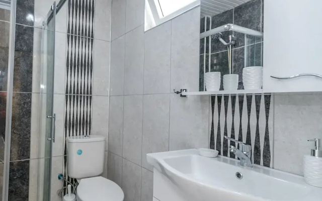 Lara Park Suites