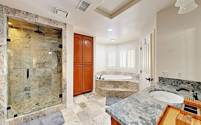 2350 Paso Robles - 3 Br Home