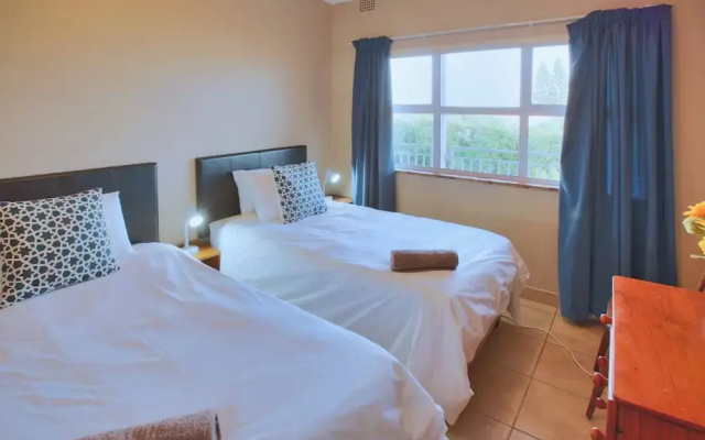 Tasties' Langebaan 8 Sleeper