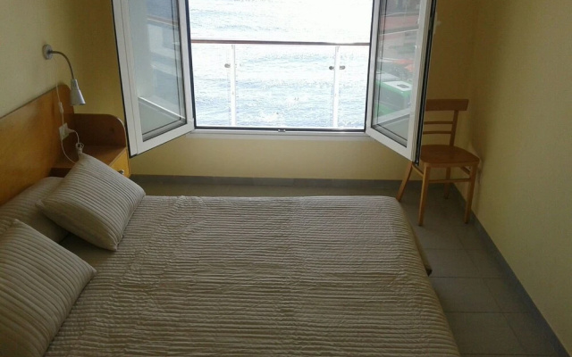Edificio Playa Chica