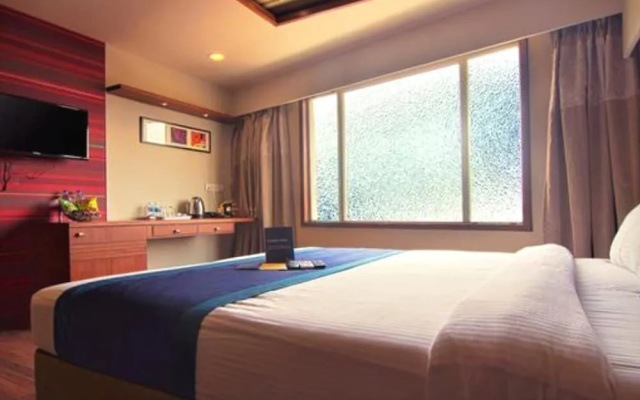 FabHotel Berry's