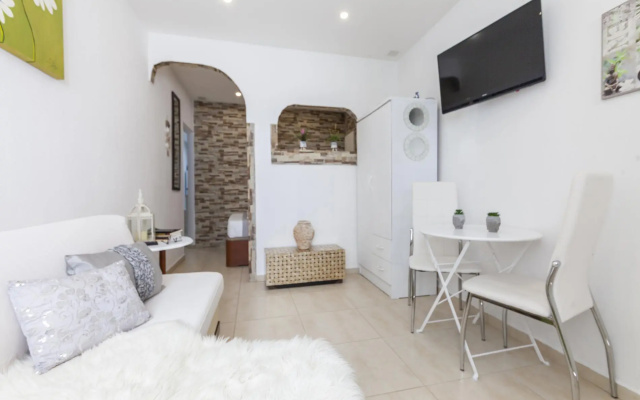 A40 - Castle Arch Studio