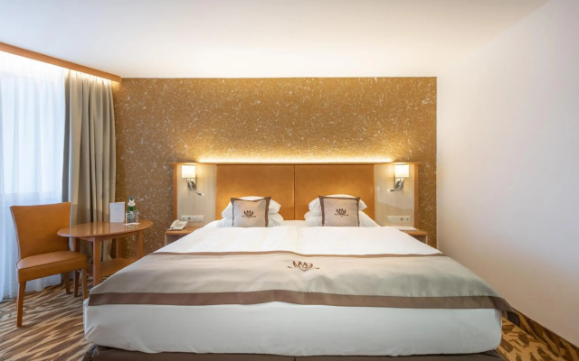 Lotus Therme Hotel & Spa