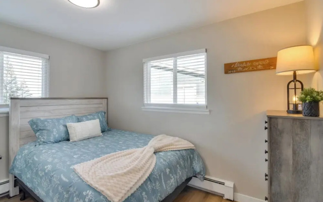 3BR Riverfront Retreat! Mtn Views, Community Perks