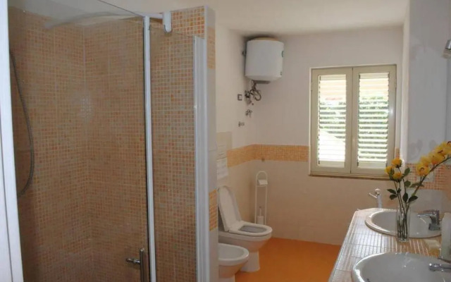 Large Air-conditioned Marina Studio - Wi-fi