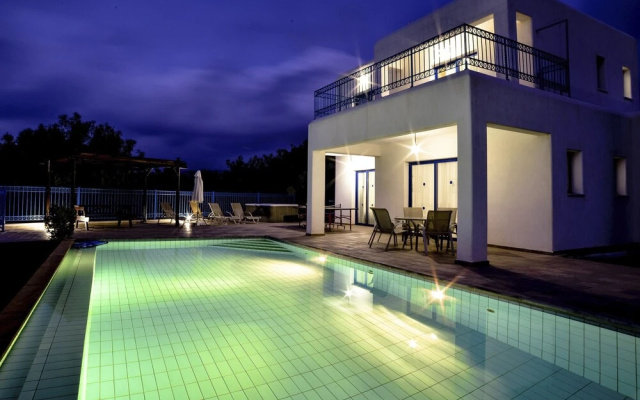 "sanders Azzurro - Perfect  Villa w/ Private Pool"