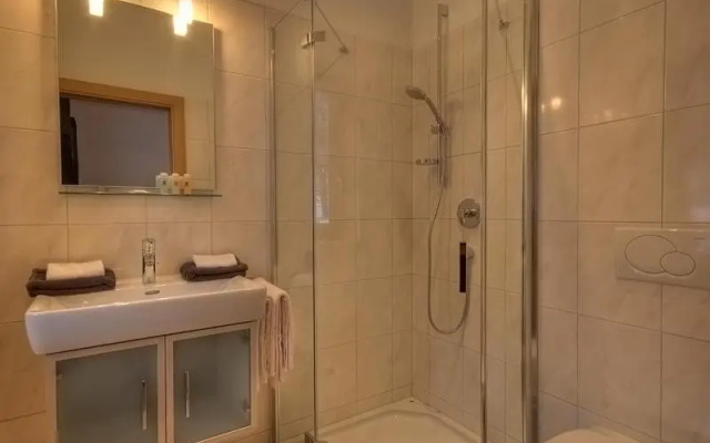 Chalet Apartment Ski and Golf by Kaprun Rentals