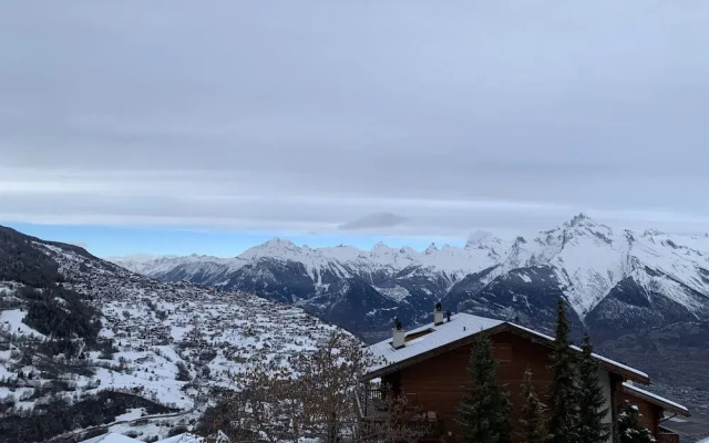 Mountain Apartment With Parking