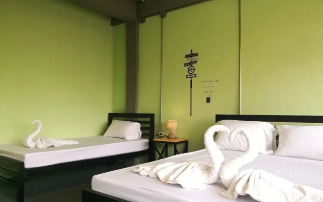 Samsen 8 Hostel