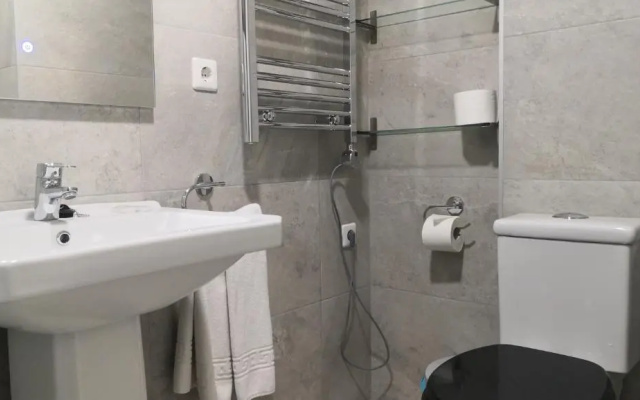 Skol 408A by Completely Marbella