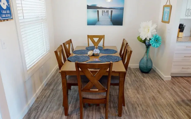 Hipnautic 2 Bedroom Condo