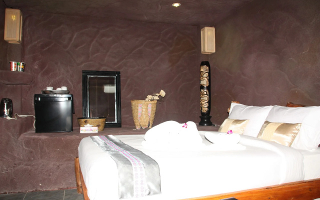 Sainamtok Resort
