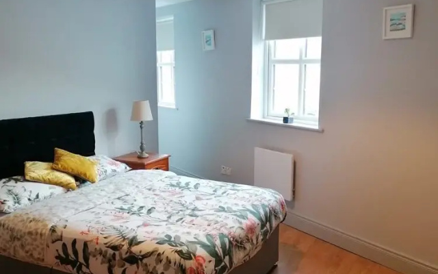 Oak House Apartment