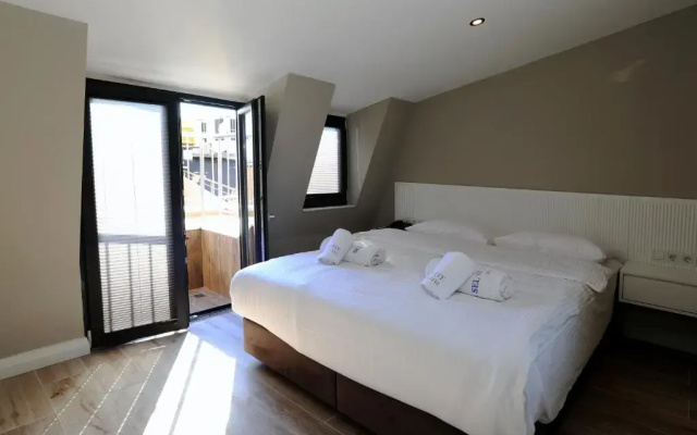 Sel Suite Hotel