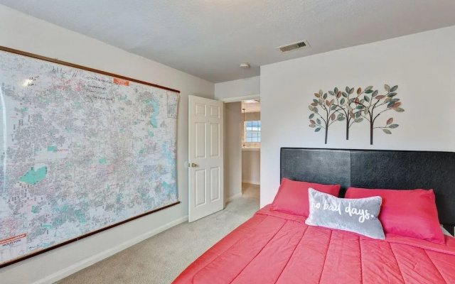Beautiful 4 Bedroom Home by Redawning