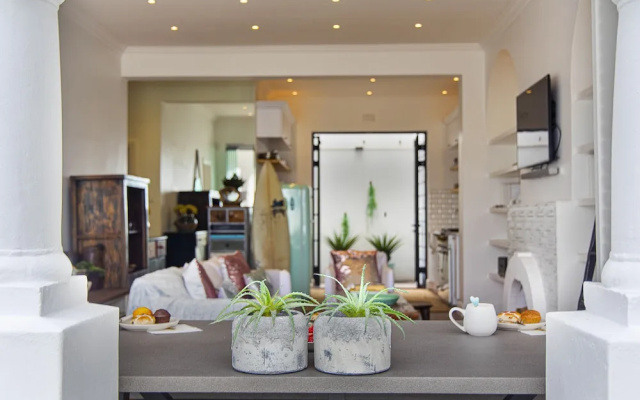 Clifton YOLO Spaces – Clifton Sea View Apartments