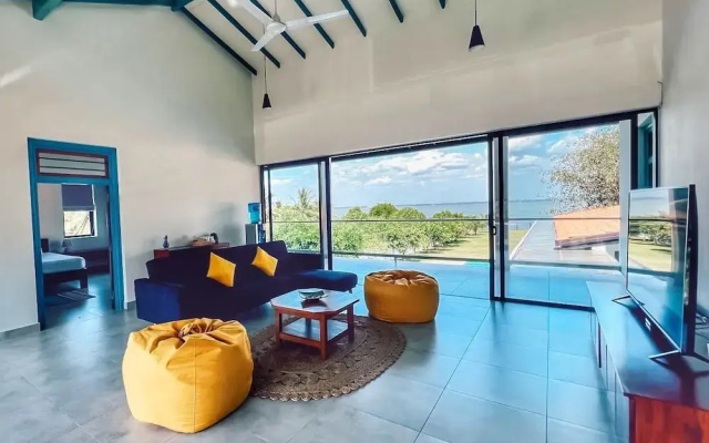 Villa Lagoonscape