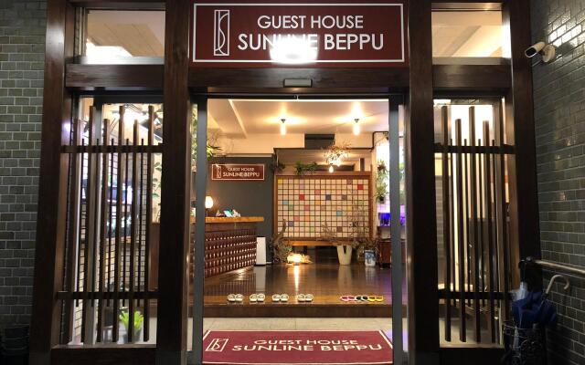 Отель Guest House Sunline Beppu Беппу вид на фасад