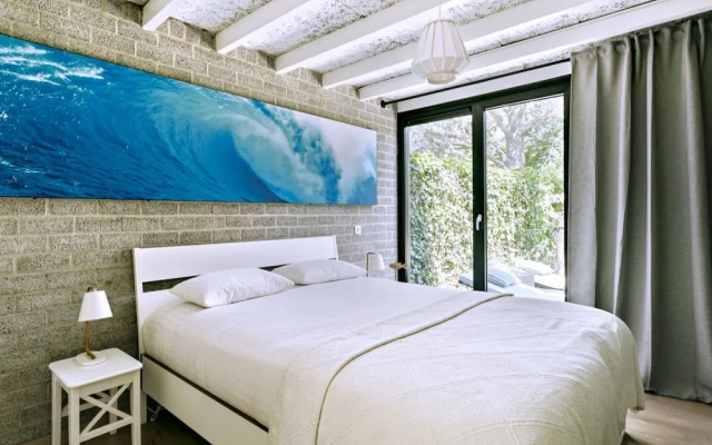 Stylish Holiday Home in Ouddorp near Beach