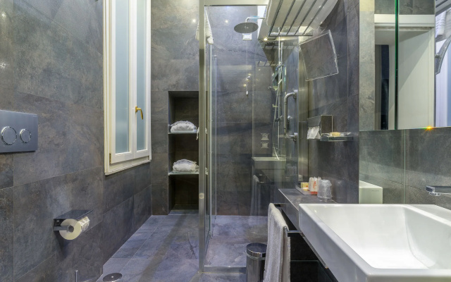 Les Diamants Spanish Steps Suite