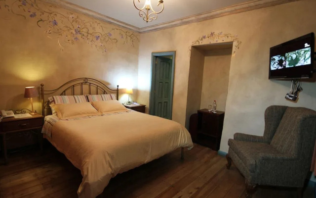 Hotel Inés María