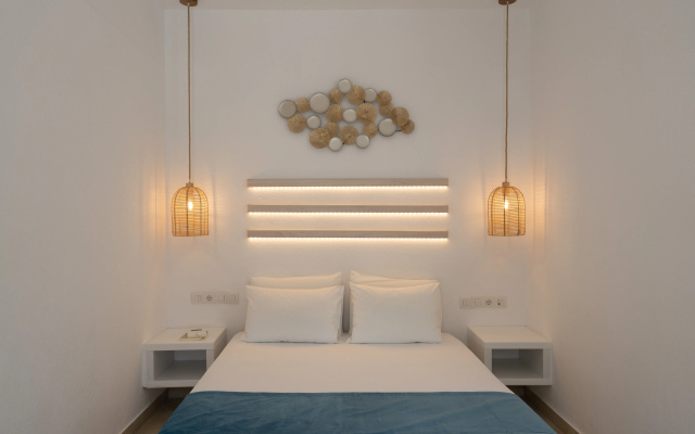 Sunshine Hotel
