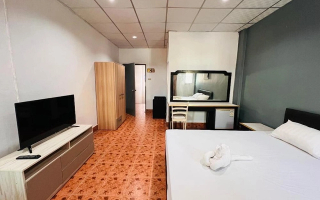 Patong Adventure Hostel