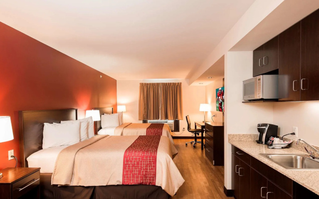 Red Roof Inn PLUS+ & Suites Malone
